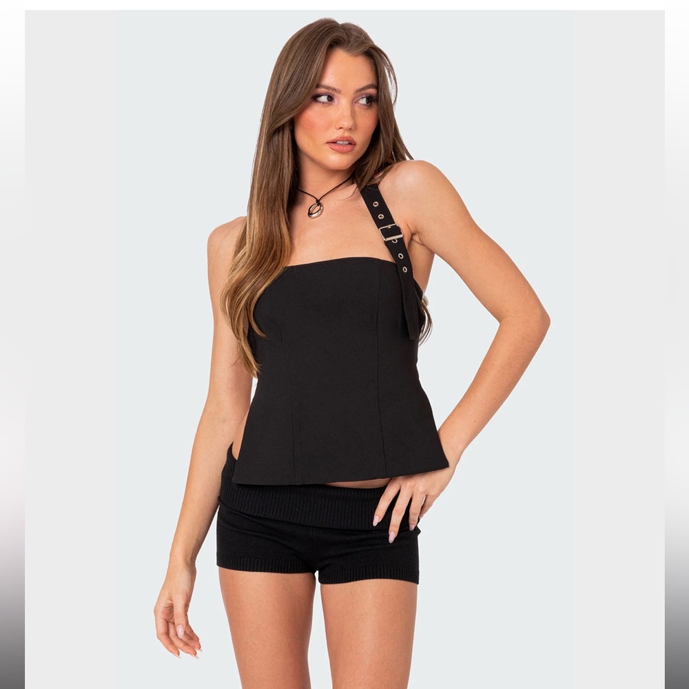 🛍️ 3/$25 Buckle Strap Open Back Top Edikted Black - Picture 1 of 7